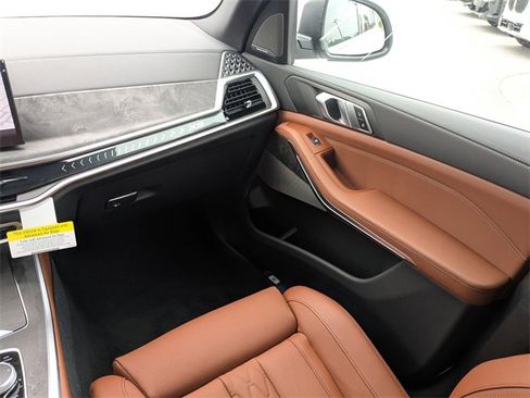 New 2026 BMW X5 sDrive40i w/ Climate Comfort Package image 18