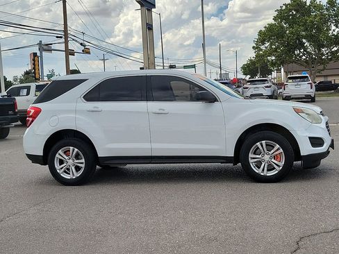 Used 2016 Chevrolet Equinox L FWD image 12