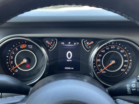 Used 2023 Jeep Wrangler Unlimited Sport AWD/4WD image 19