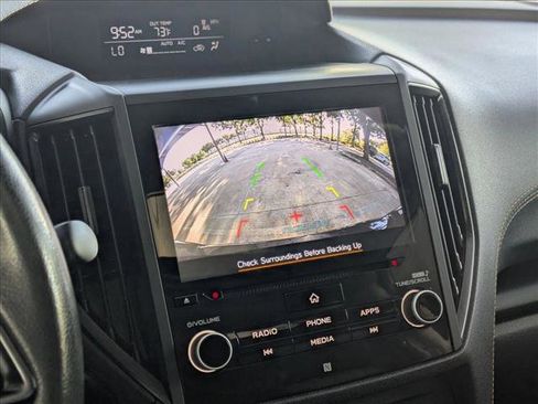 Used 2022 Subaru Crosstrek 2.5i Sport w/ Moonroof Package image 14