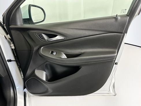 Used 2023 Buick Encore GX Select w/ Sport Touring Package image 30