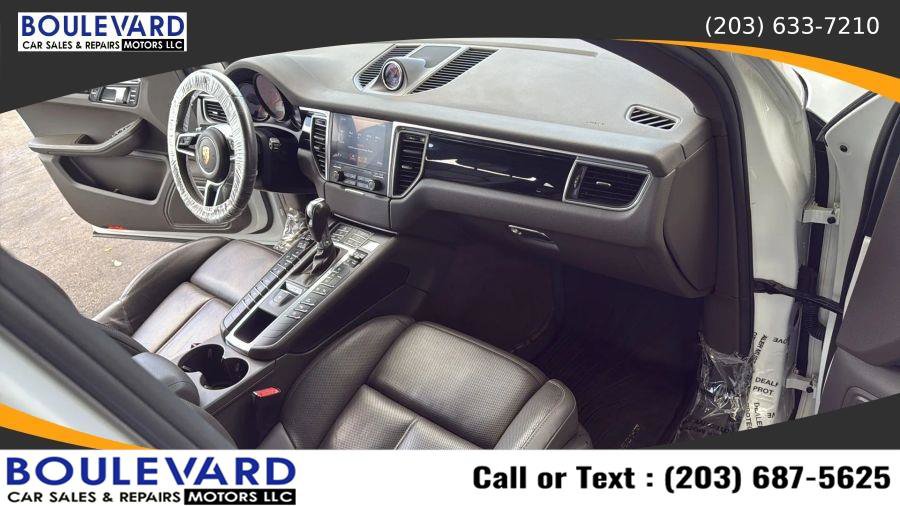 Used 2017 Porsche Macan S AWD/4WD image 38