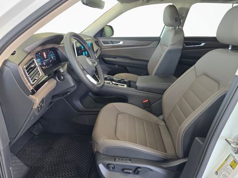 New 2026 Volkswagen Atlas SEL AWD/4WD image 16