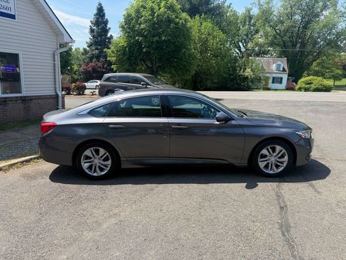 Used 2020 Honda Accord LX image 6