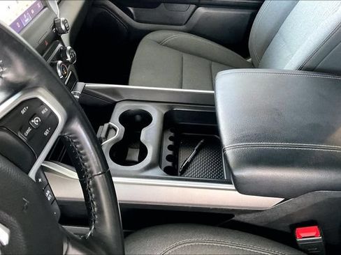Used 2022 RAM 1500 Big Horn AWD/4WD image 13
