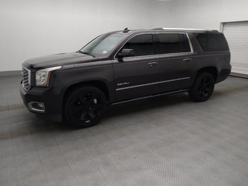 Used 2018 GMC Yukon XL Denali w/ Open Road Package RWD image 2