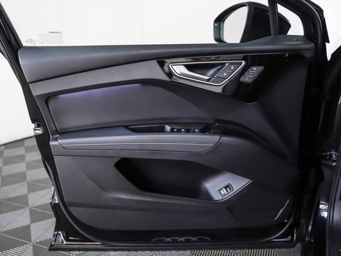 Used 2024 Audi Q4 e-tron Prestige w/ Black Optic Package image 22