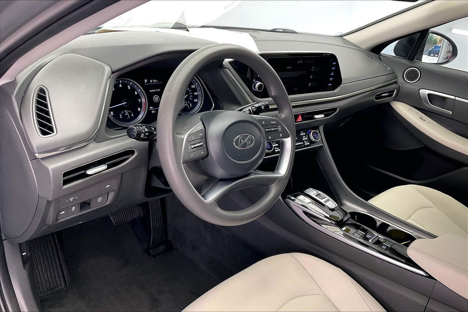 Used 2023 Hyundai Sonata SEL w/ Cargo Package FWD image 14