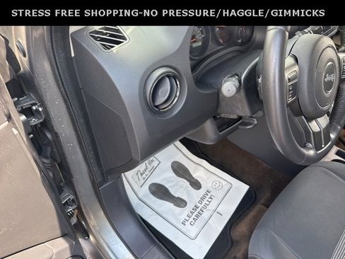 Used 2014 Jeep Patriot Latitude image 16