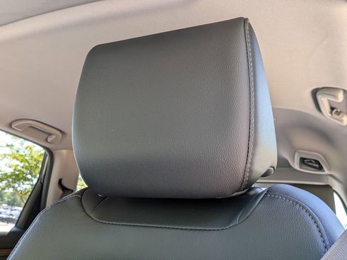 Used 2020 Honda CR-V Touring image 6