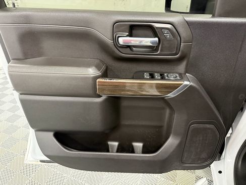 Used 2022 Chevrolet Silverado 2500 LT w/ Convenience Package image 10