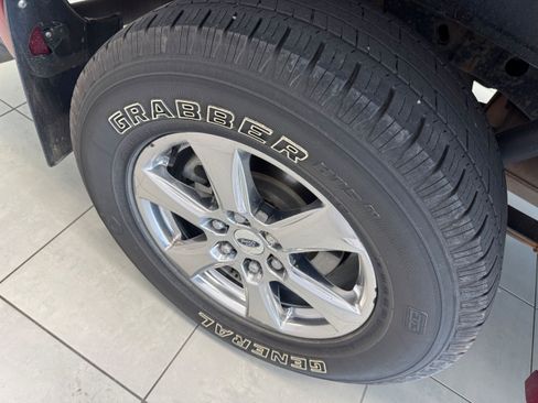 Used 2018 Ford F150 Lariat w/ Equipment Group 502A Luxury AWD/4WD image 7