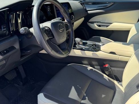 Used 2024 Lexus NX 250 AWD w/ Cold Area Package image 8
