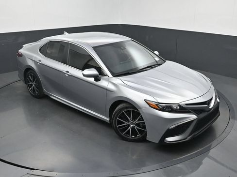 Used 2023 Toyota Camry SE FWD image 31