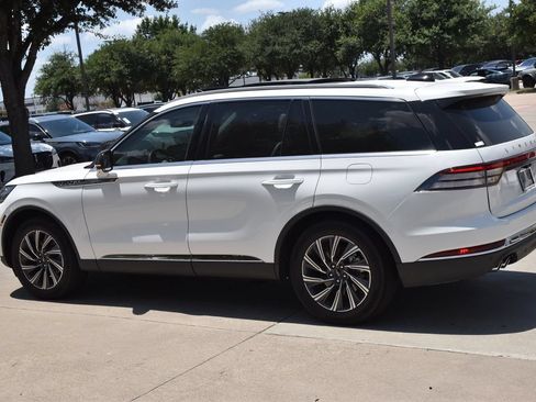 New 2026 Lincoln Aviator 2WD image 10