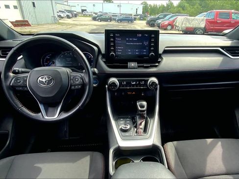 Used 2021 Toyota RAV4 SE AWD/4WD image 16