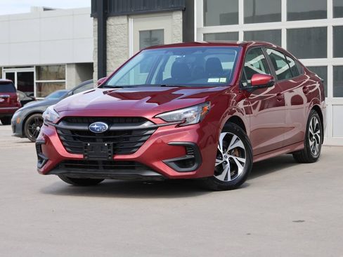 Used 2025 Subaru Legacy Premium AWD/4WD image 3