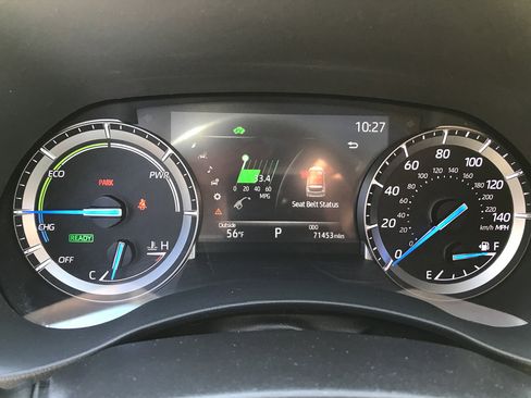 Used 2021 Toyota Highlander XLE image 16