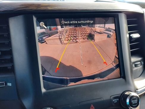 Used 2019 RAM 1500 Laramie w/ Off Road Group image 23