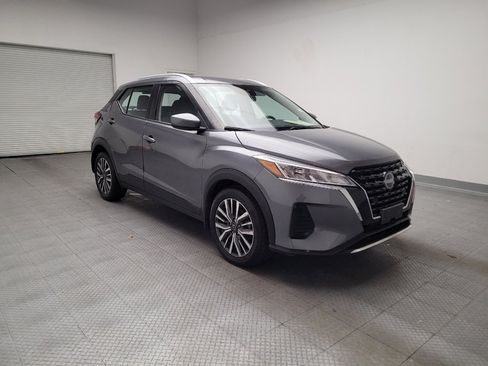 Used 2023 Nissan Kicks SV image 13