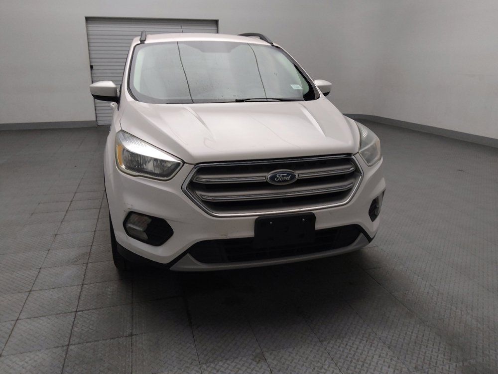 Used 2018 Ford Escape SE FWD image 14