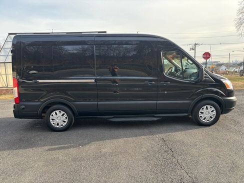Used 2019 Ford Transit 350 XLT image 9