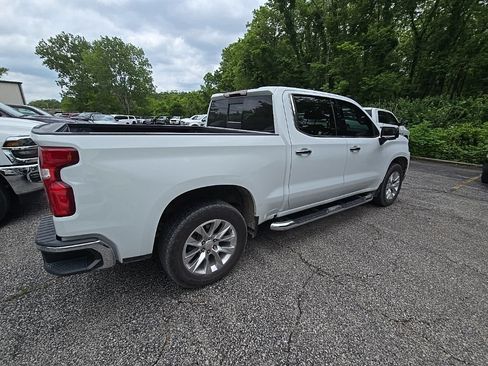 Used 2022 Chevrolet Silverado 1500 LTZ w/ LTZ Premium Package AWD/4WD image 9