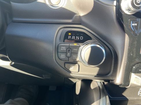 New 2026 RAM 1500 4x4 Crew Cab image 27