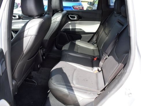 Used 2024 Jeep Compass Limited w/ Sun and Sound Group AWD/4WD image 36