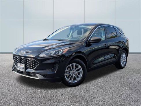 Certified 2022 Ford Escape SE FWD image 1