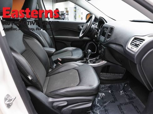 Used 2020 Jeep Compass Latitude w/ Popular Equipment Group AWD/4WD image 25