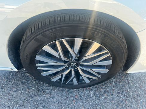 Used 2025 Nissan Altima 2.5 SV image 30