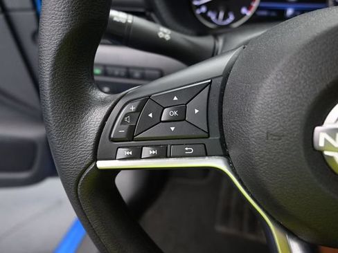 Used 2024 Nissan Sentra SV FWD image 18