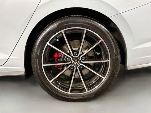 Certified 2026 Volkswagen Jetta GLI Autobahn FWD image 33