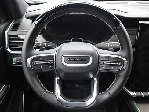 Used 2026 GMC Acadia Denali w/ Super Cruise Package AWD/4WD image 16