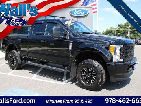 Certified 2017 Ford F250 Lariat w/ Chrome Package AWD/4WD image 4