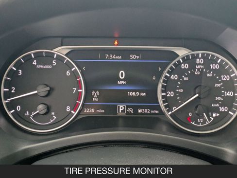 Certified 2025 Nissan Sentra SV image 19