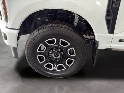 Used 2026 Ford F250 Platinum AWD/4WD image 28