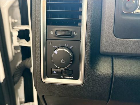 Used 2018 RAM 1500 Big Horn AWD/4WD image 12