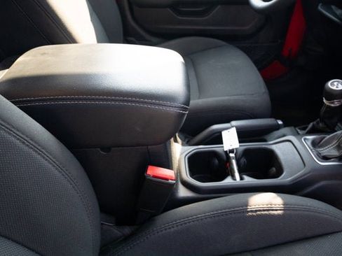 Certified 2023 Jeep Gladiator Overland image 41