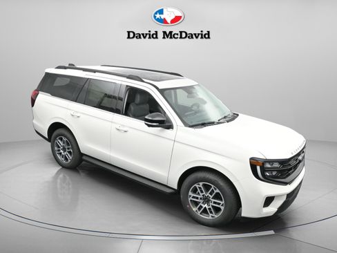 New 2025 Ford Expedition Active image 24