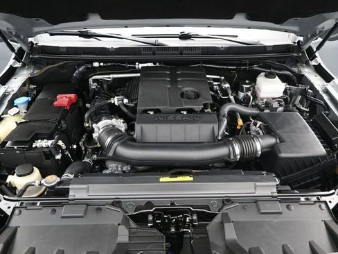 Used 2025 Nissan Frontier PRO-4X image 20