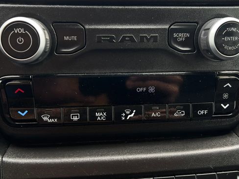 Used 2025 RAM ProMaster 2500 w/ Convenience Group image 36