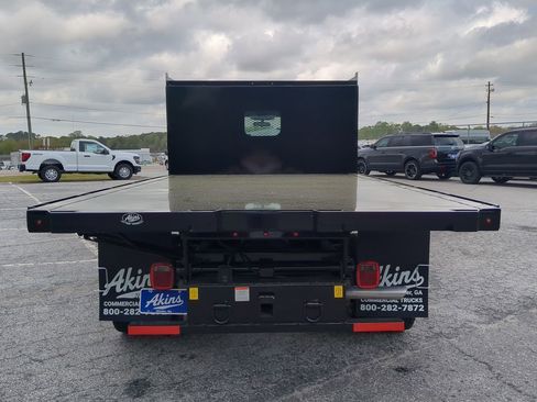 New 2025 Ford F550 2WD Regular Cab Super Duty w/ XL Chrome Package image 4