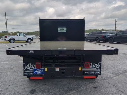 New 2025 Ford F550 2WD Regular Cab Super Duty w/ XL Chrome Package