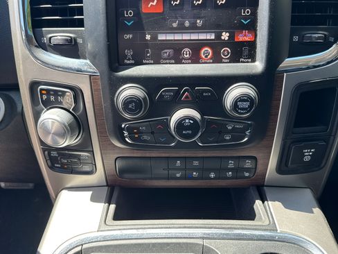 Used 2016 RAM 1500 Laramie w/ Convenience Group AWD/4WD image 12