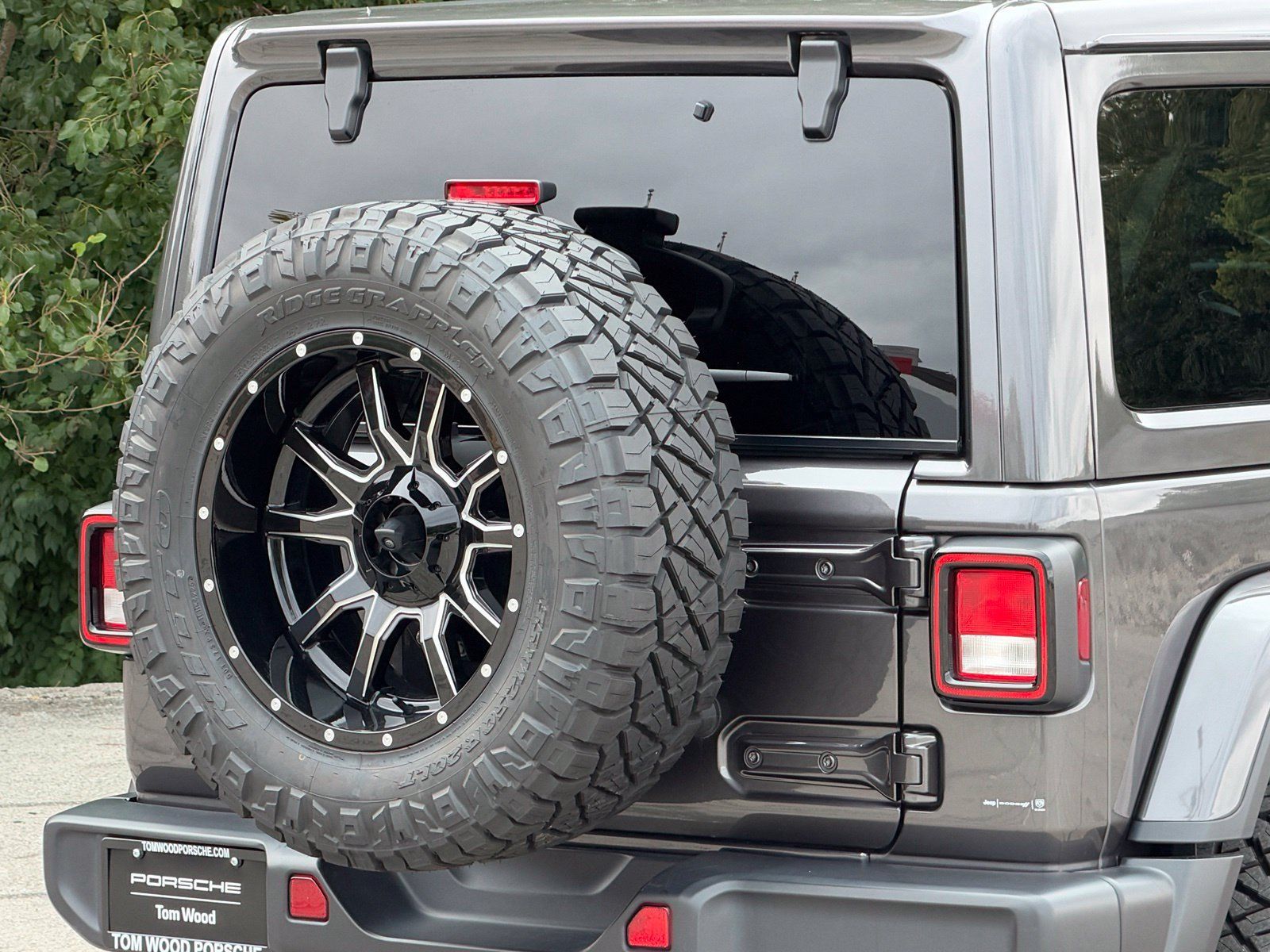 Used 2021 Jeep Wrangler Unlimited Sahara AWD/4WD image 10
