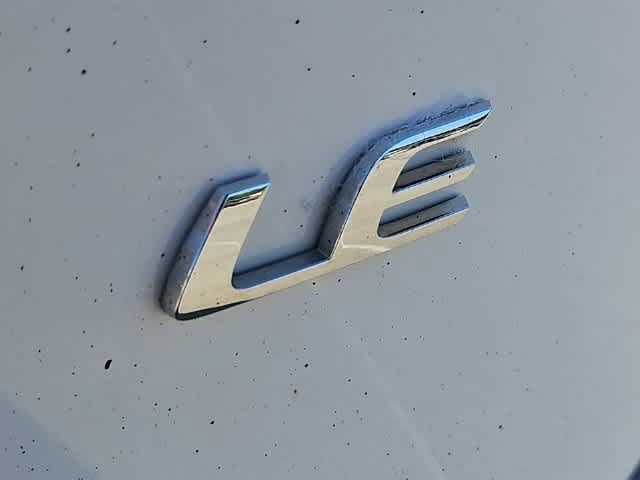 Used 2025 Toyota Corolla LE FWD image 11