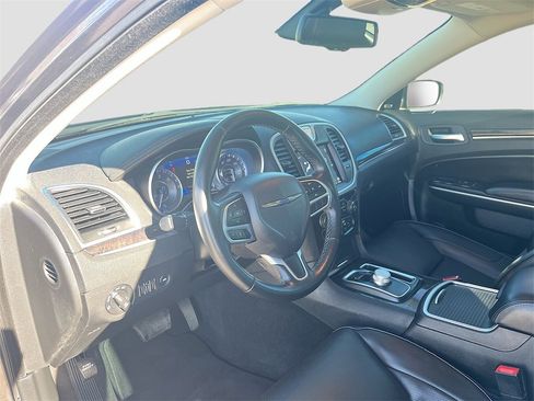 Used 2022 Chrysler 300 Touring L w/ Popular Equipment Group image 9