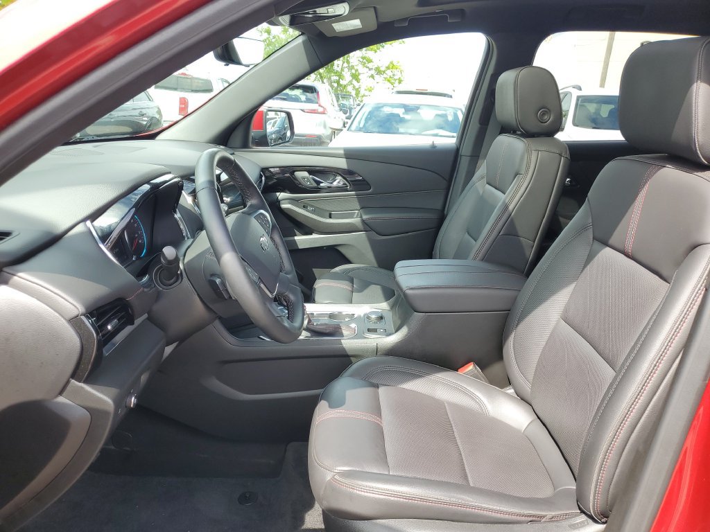 Used 2023 Chevrolet Traverse RS w/ LPO, Floor Liner Package AWD/4WD image 11